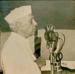 Poster of Pt. Jawaharlal Nehru addressing.jpg