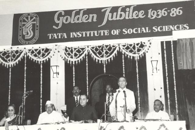 Rajiv Gandhi at the Golden Jubilee Function.jpg